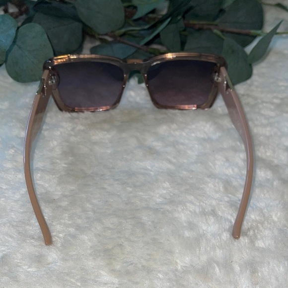Guess Rose-Tinted Square Sunglasses main image 8